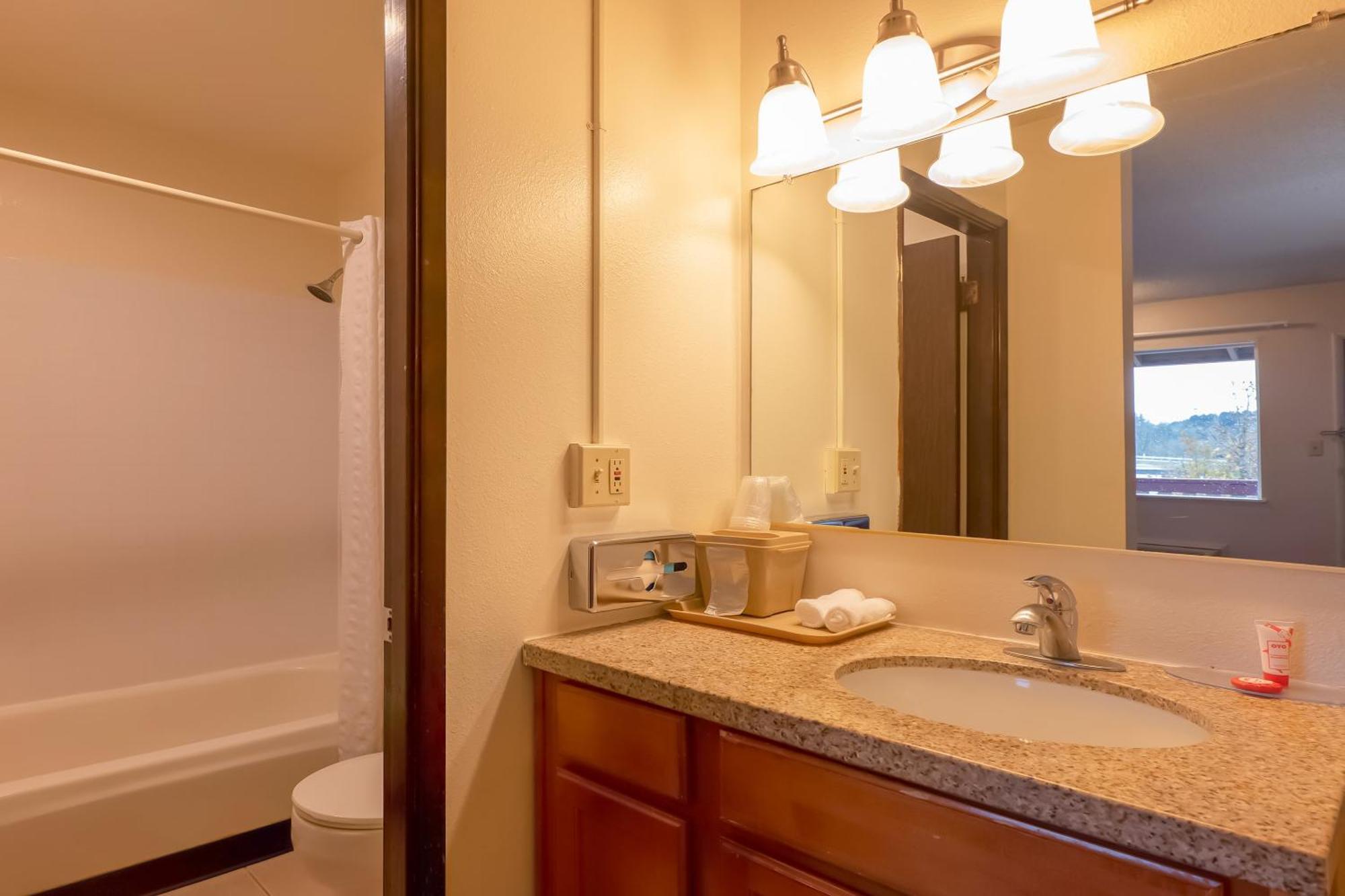 Oyo Hotel Chehalis I-5 South 외부 사진